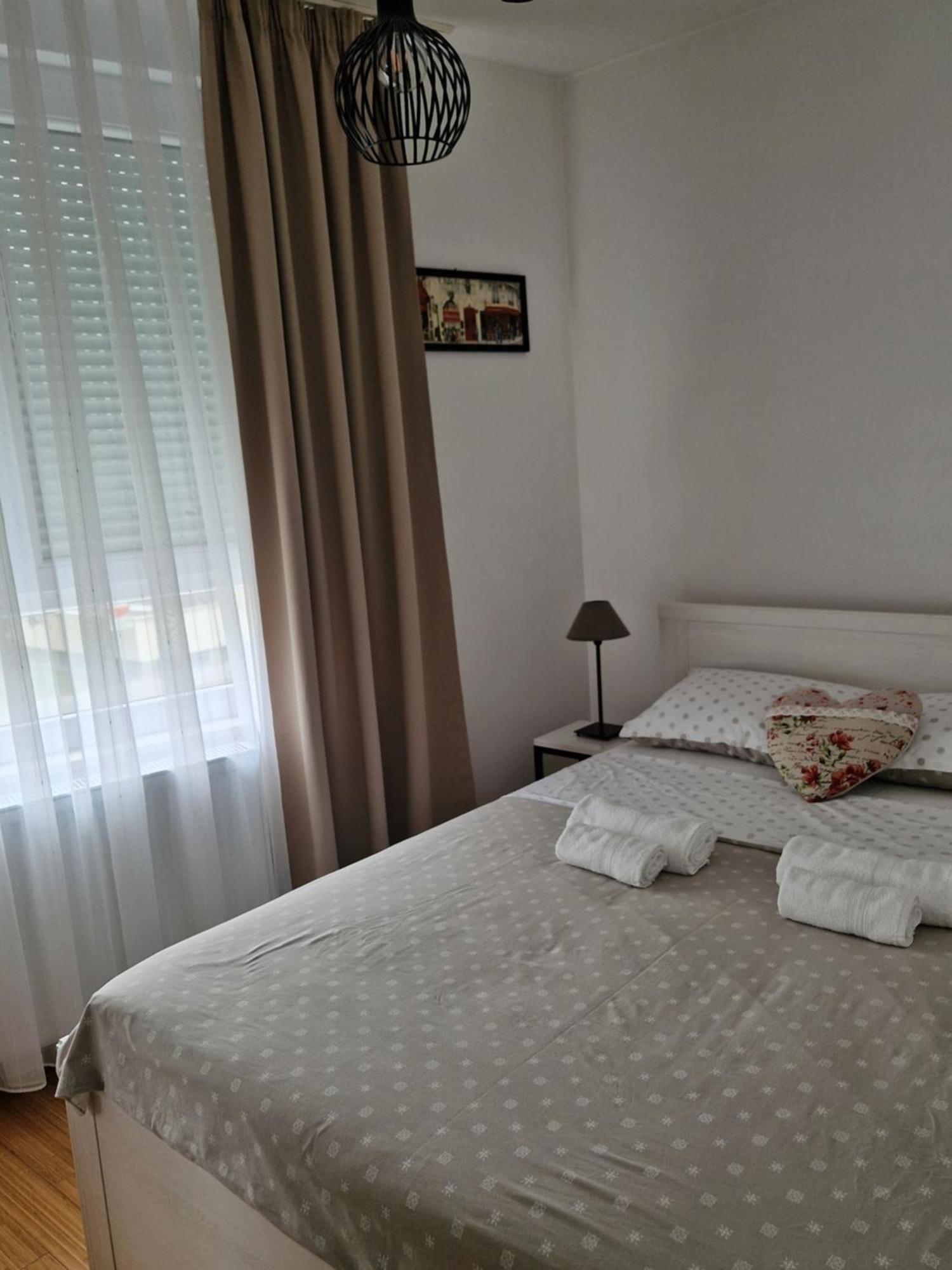 Apartment Rose Sesvete Exterior foto
